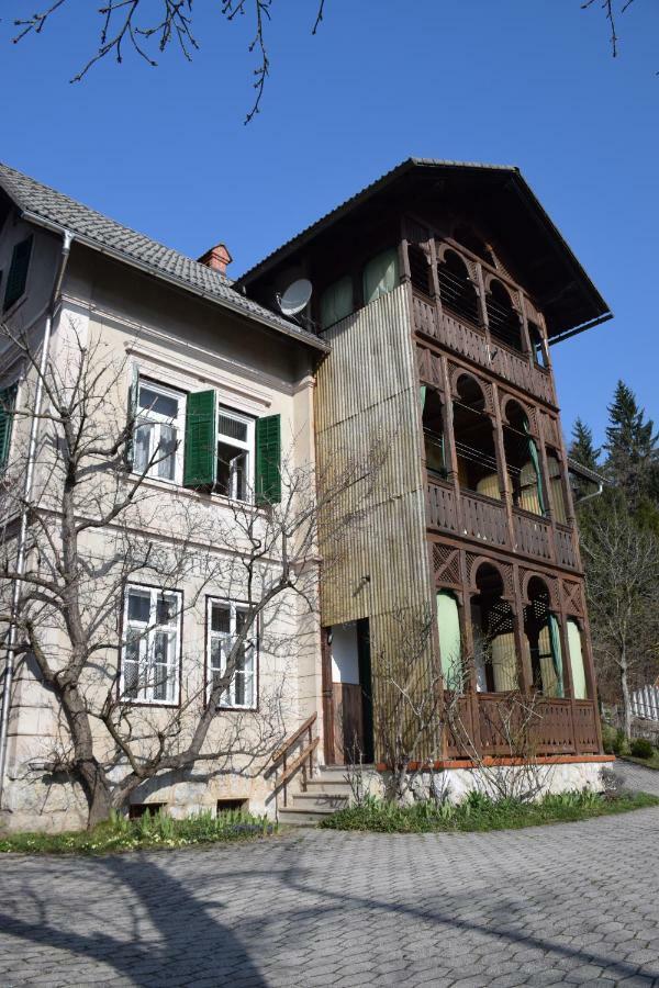 Vila Cerne Bled Luaran gambar